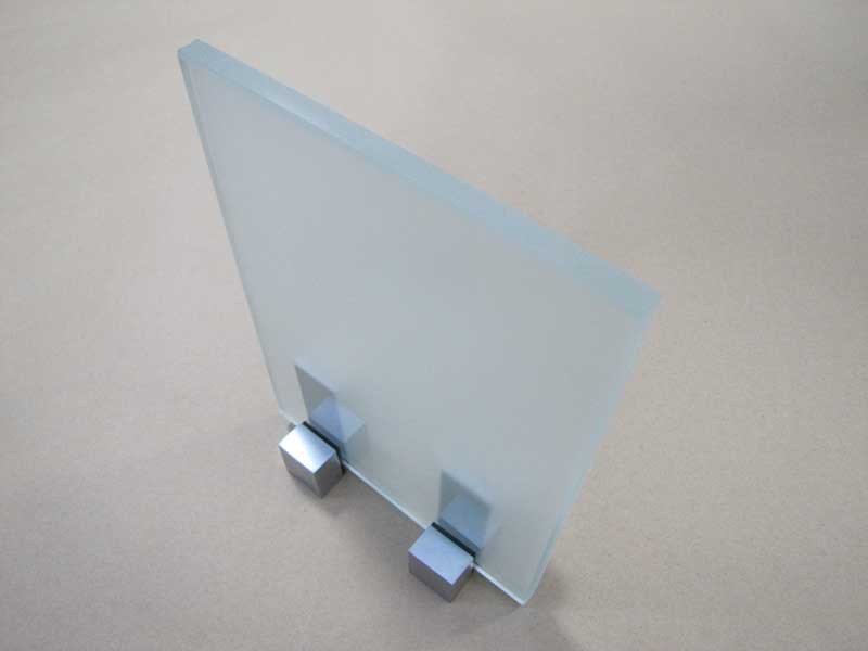 Закалить матовое стекло. Стекло сатин Гласс (4мм, 700х700). Стекло матовое м1. 4мм стекло матовое м1 стекло. Матовое стекло m1.