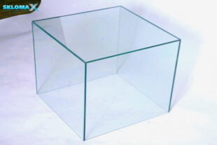 Стеклянный куб Фото